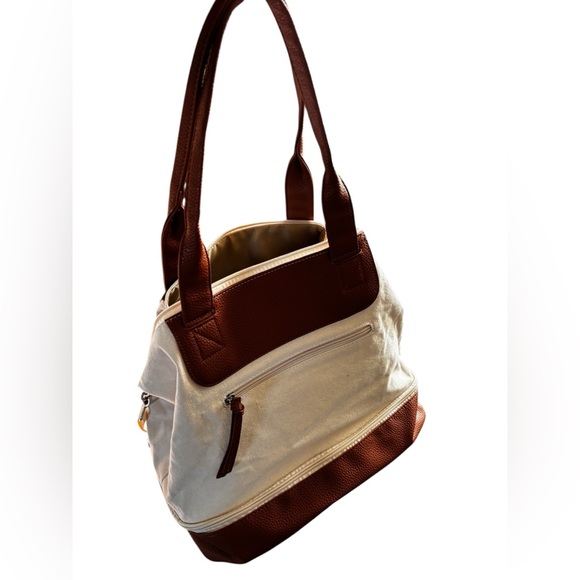 Graf Lantz Canvas Weekender Tote - Picture 2 of 8